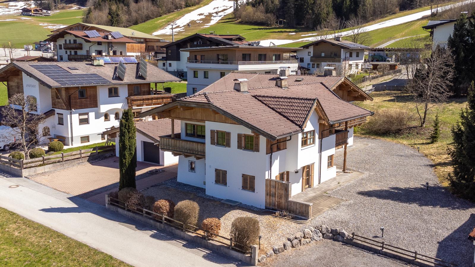 Kaiser Residence Top 1  Top 2