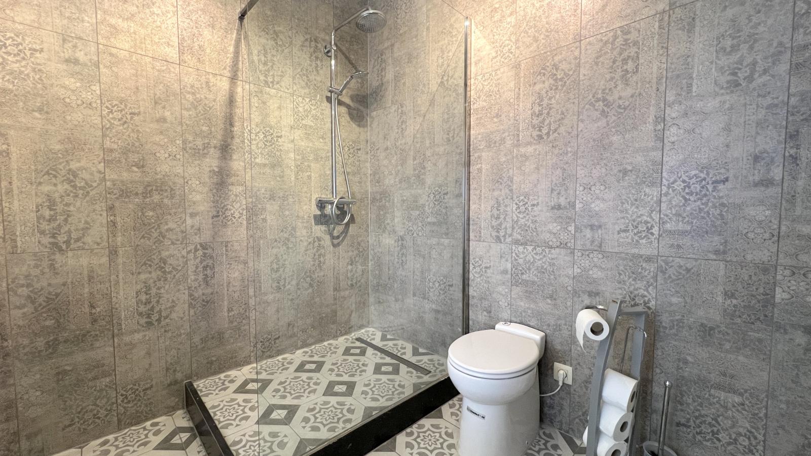 La Maison Bleue petite-Badkamer