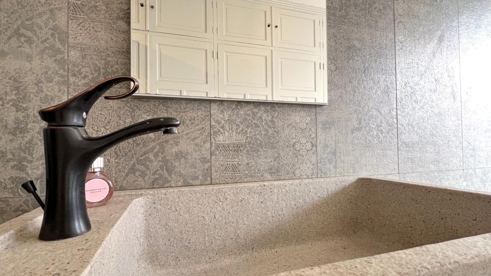 La Maison Bleue petite-Sfeer