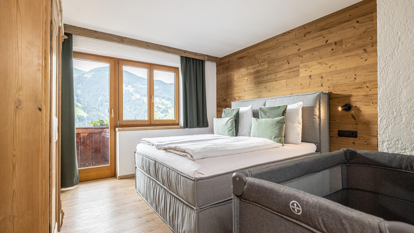 Tirola Chalet Alpbach-Slaapkamer