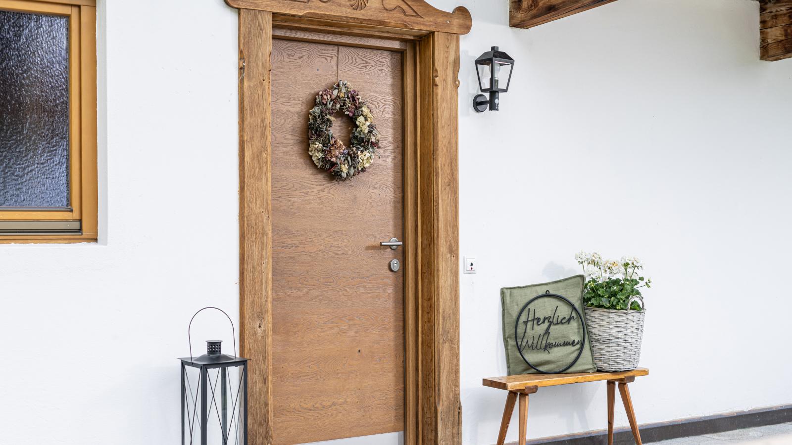 Tirola Chalet Alpbach-Buitenkant zomer