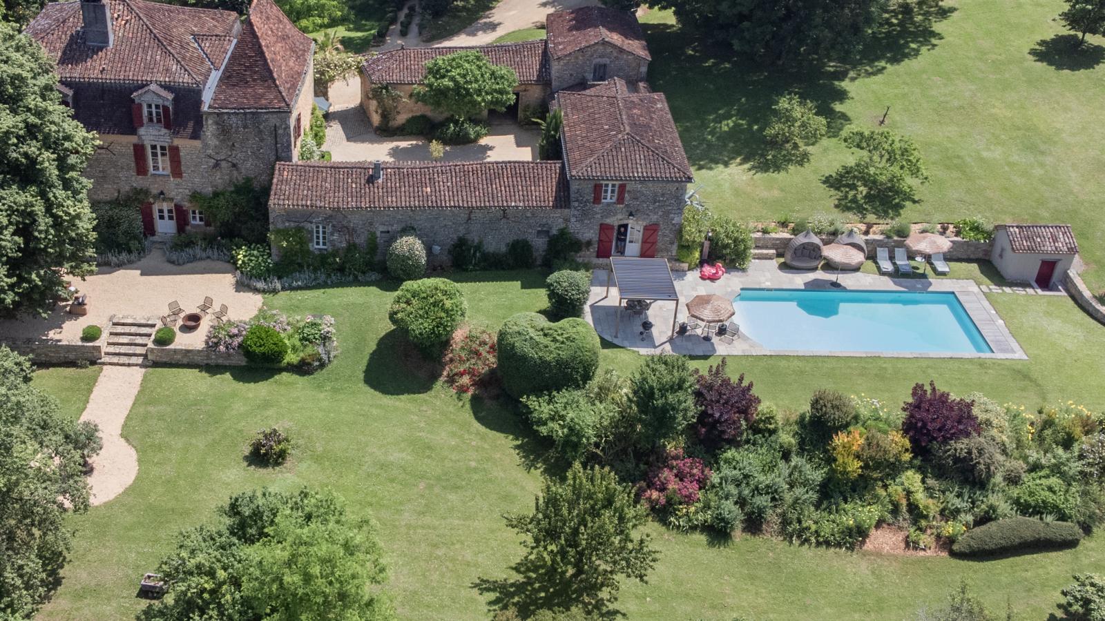 Domaine Saint Martin le Redon-Buitenkant zomer