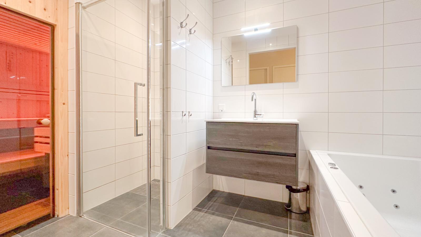 Garden de luxe 27B-Bathroom