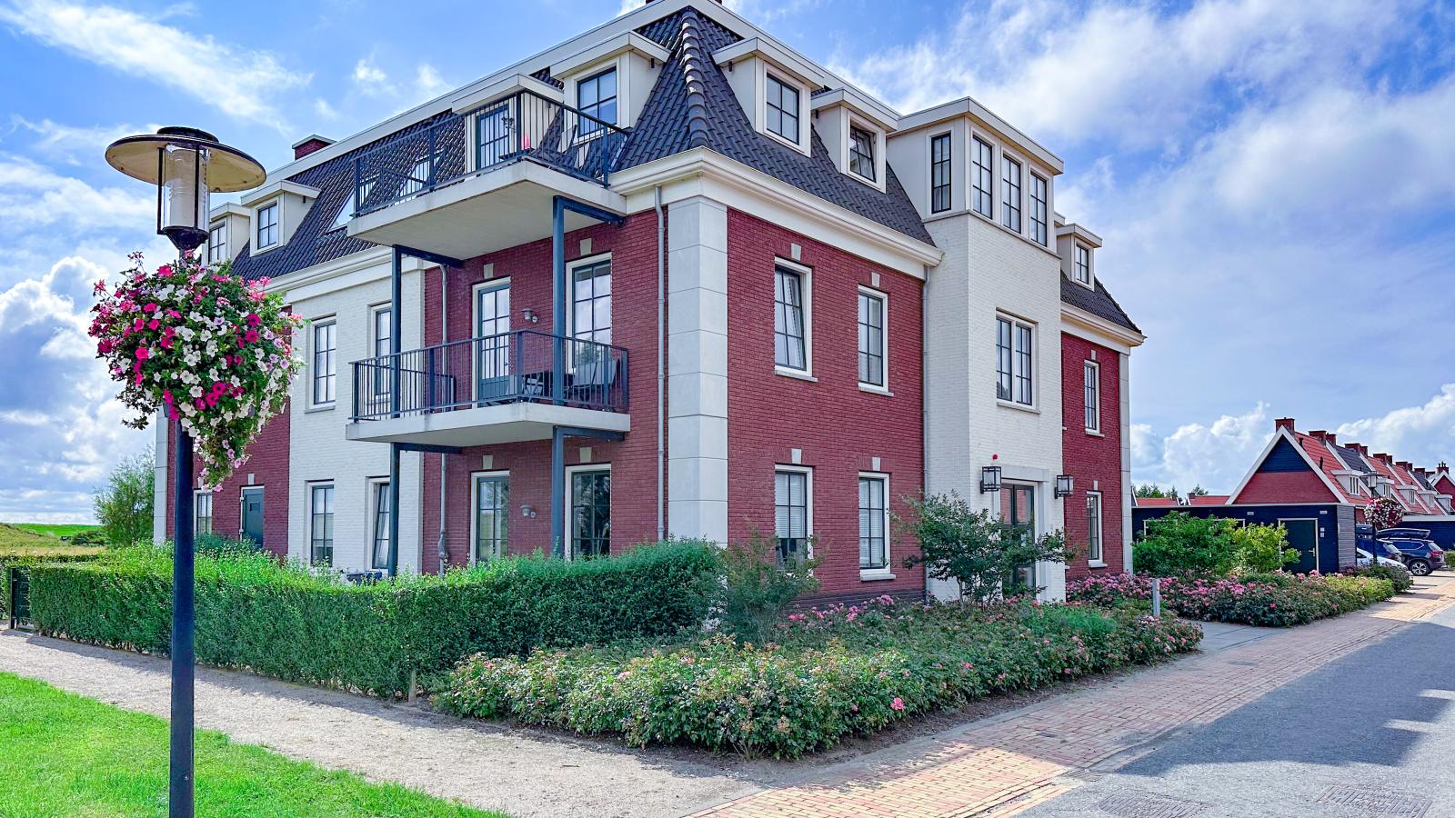 Garden de luxe 27B