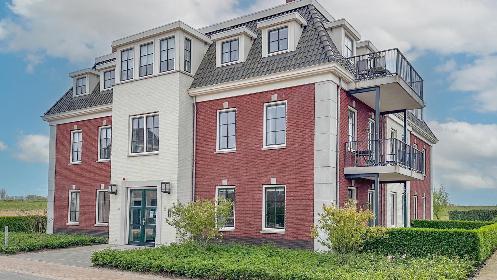 Garden de luxe 27B-Exterior summer
