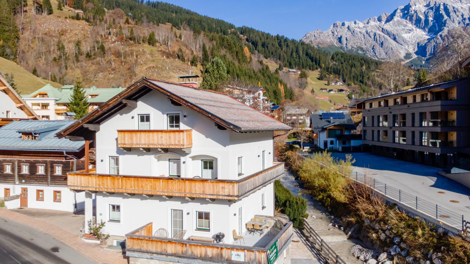 Leni-Außenbereich Sommer