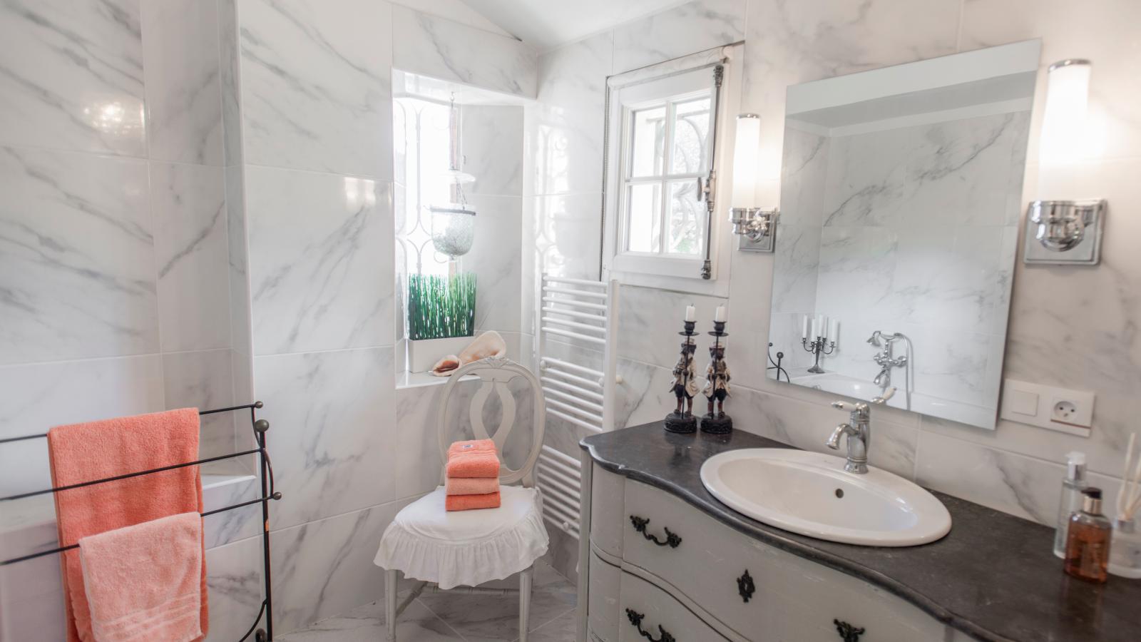 Charme-Bathroom