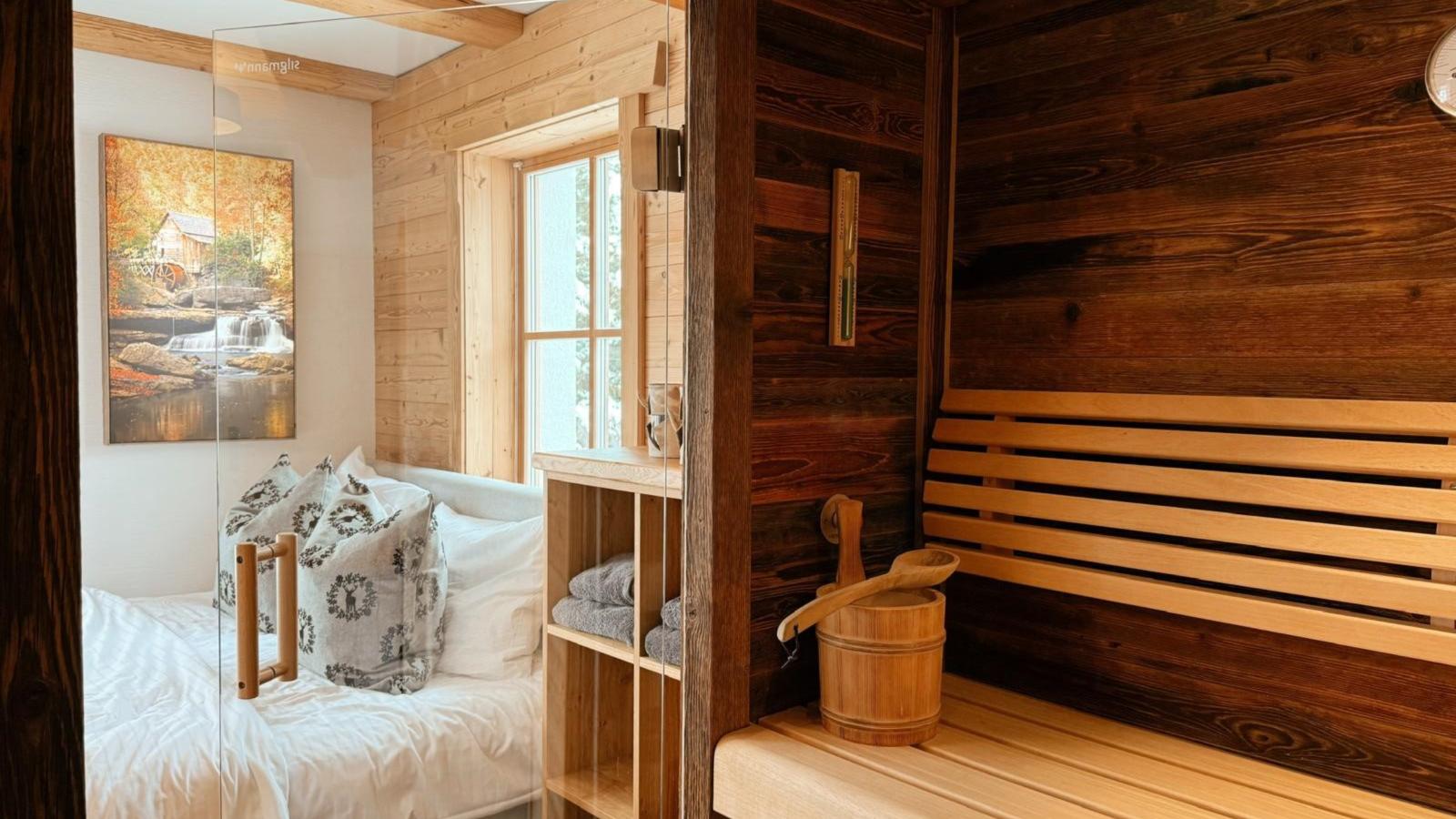 Wildrose-Sauna