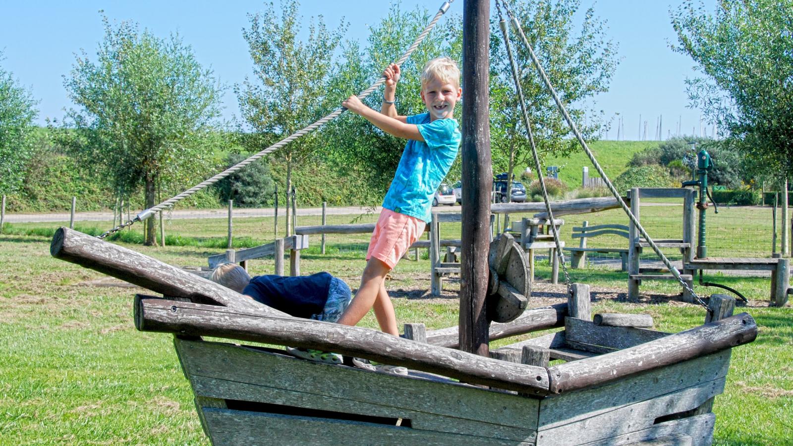Sea Deluxe-Park facilities