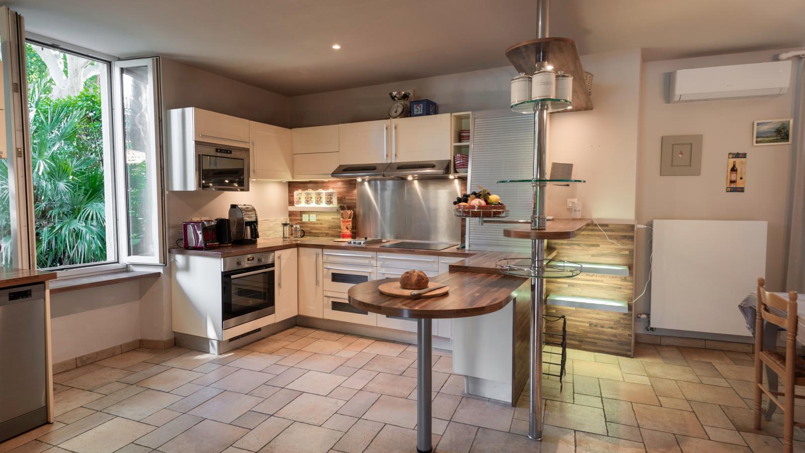 Les Châtaignes - Kitchen
