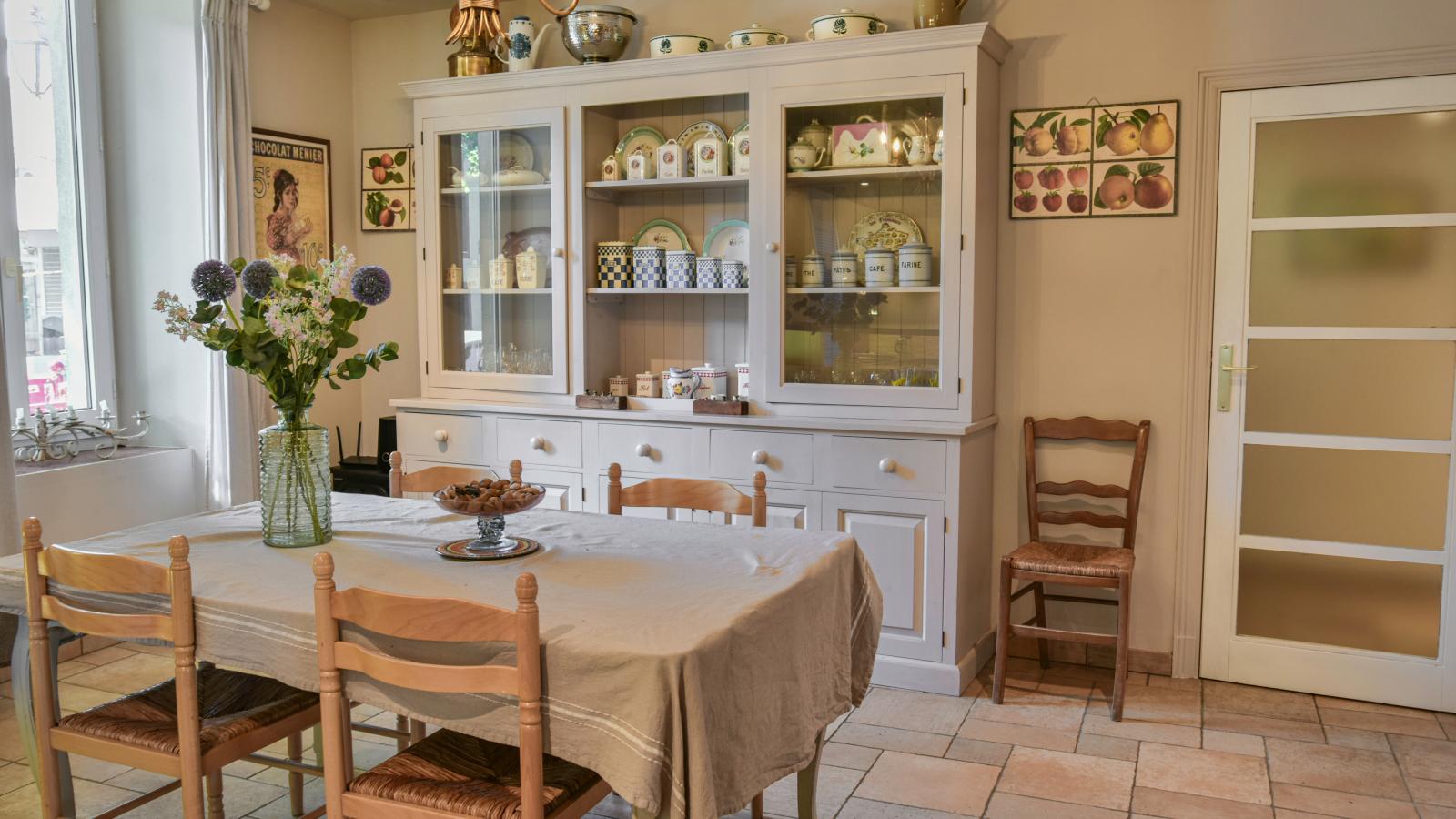 Les Châtaignes - Dining room