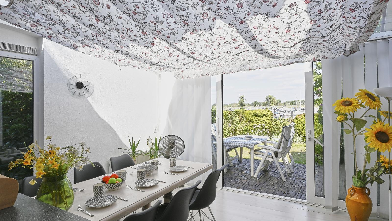 Aan de oever-Dining room