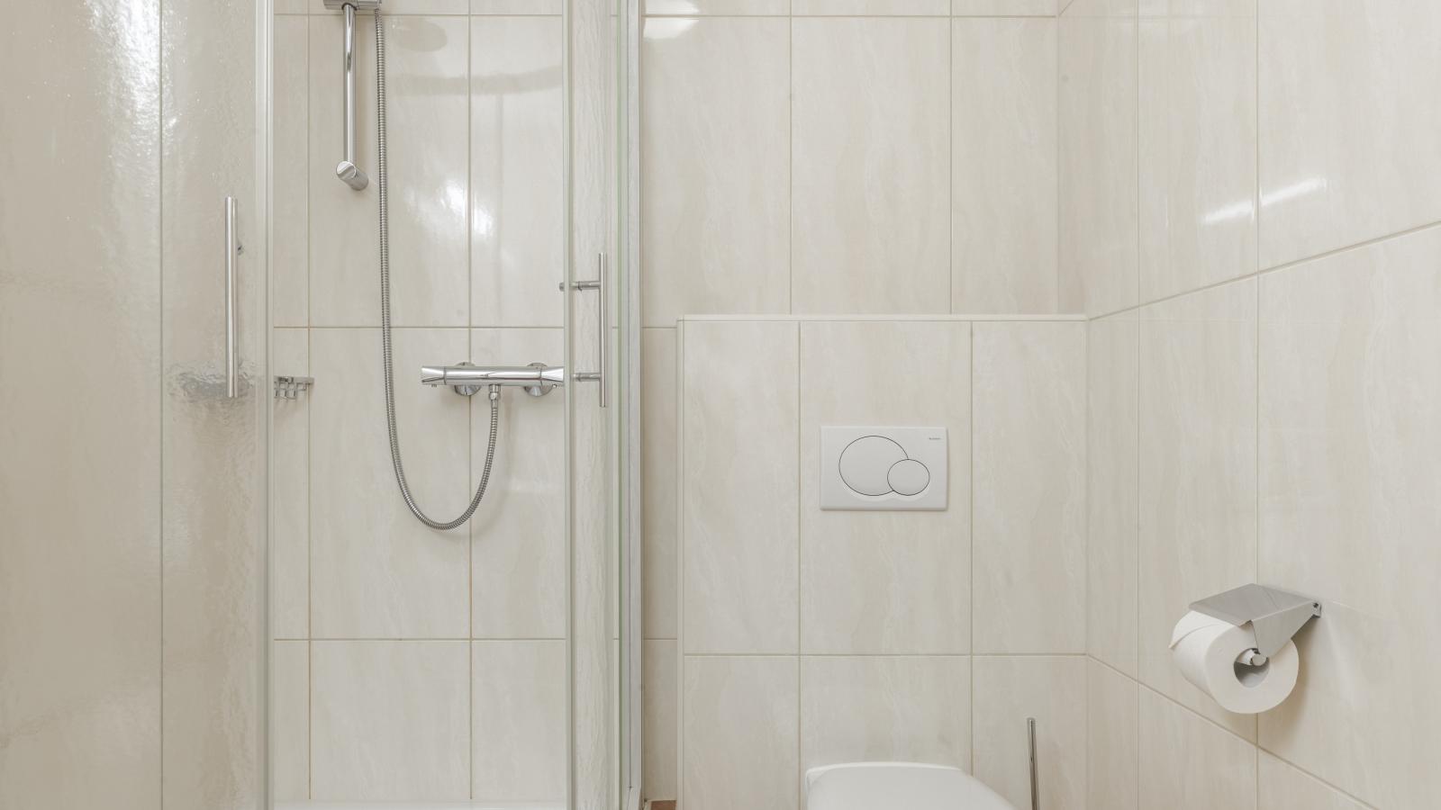 Next To The Skilift A 6-Badkamer