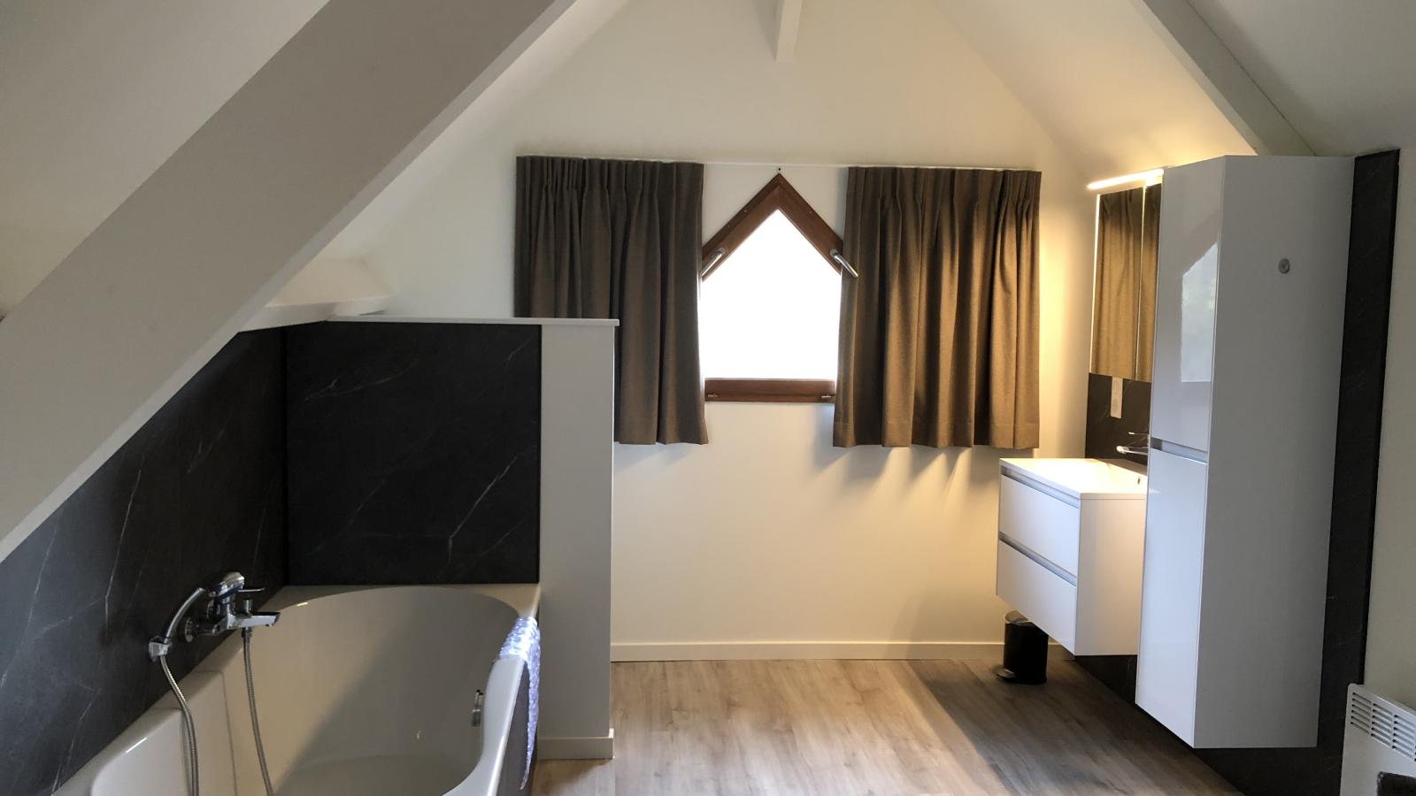 Lac Bleu nr 17-Badkamer