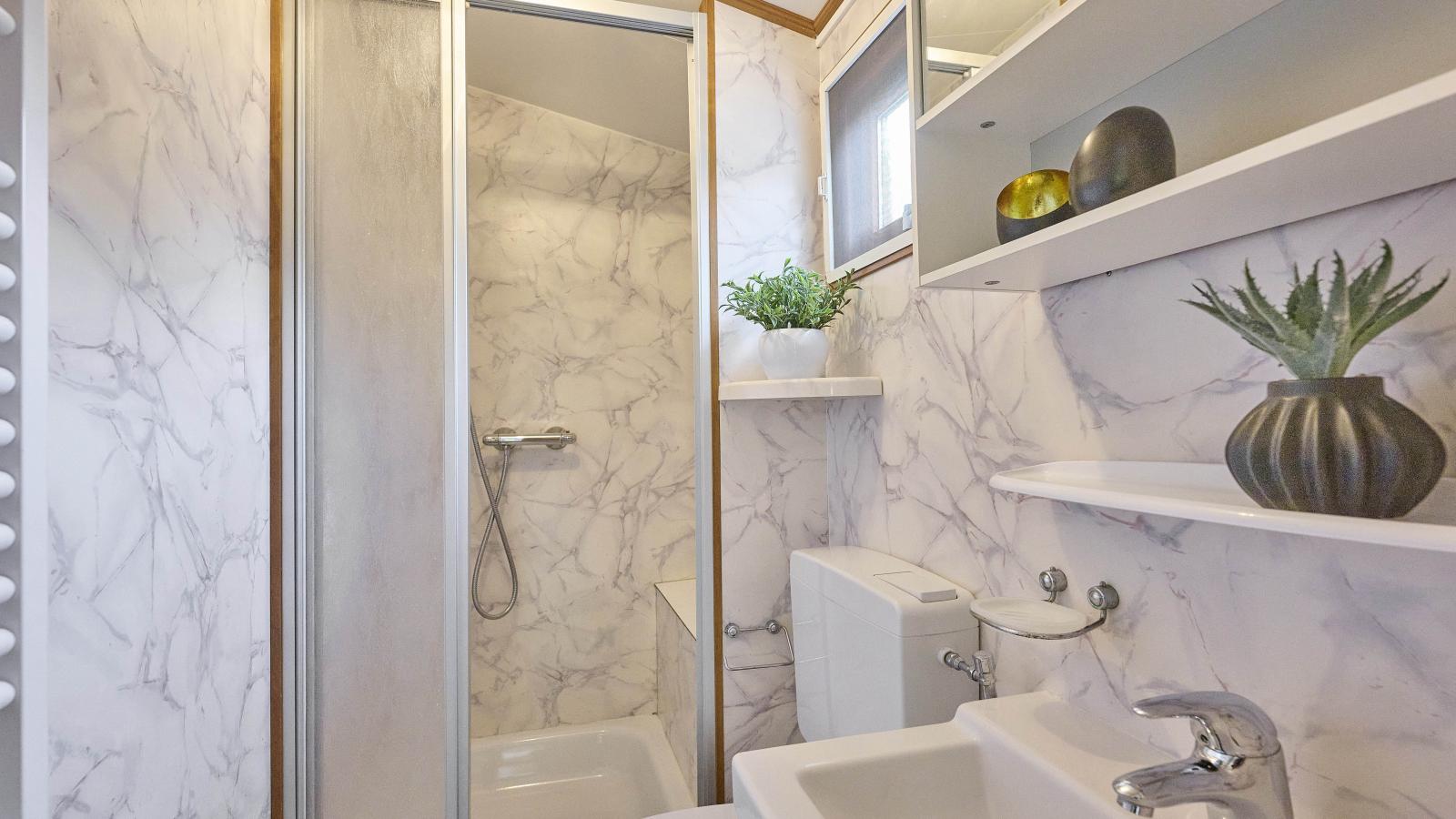 Hermelijn-Bathroom