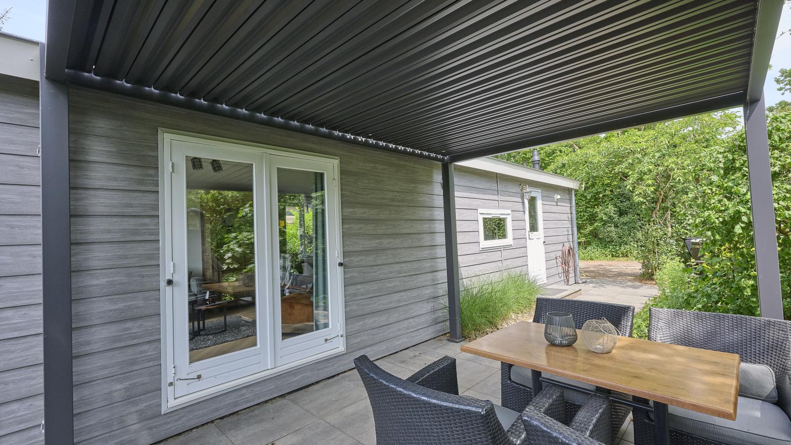 Hermelijn-Terrace balcony