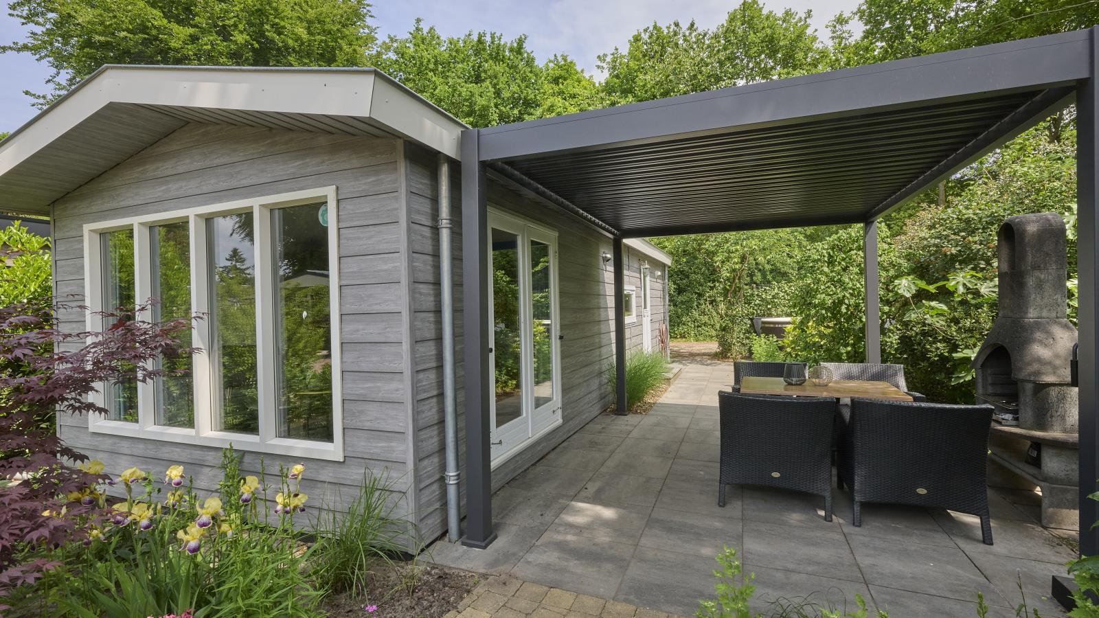 Hermelijn-Exterior summer