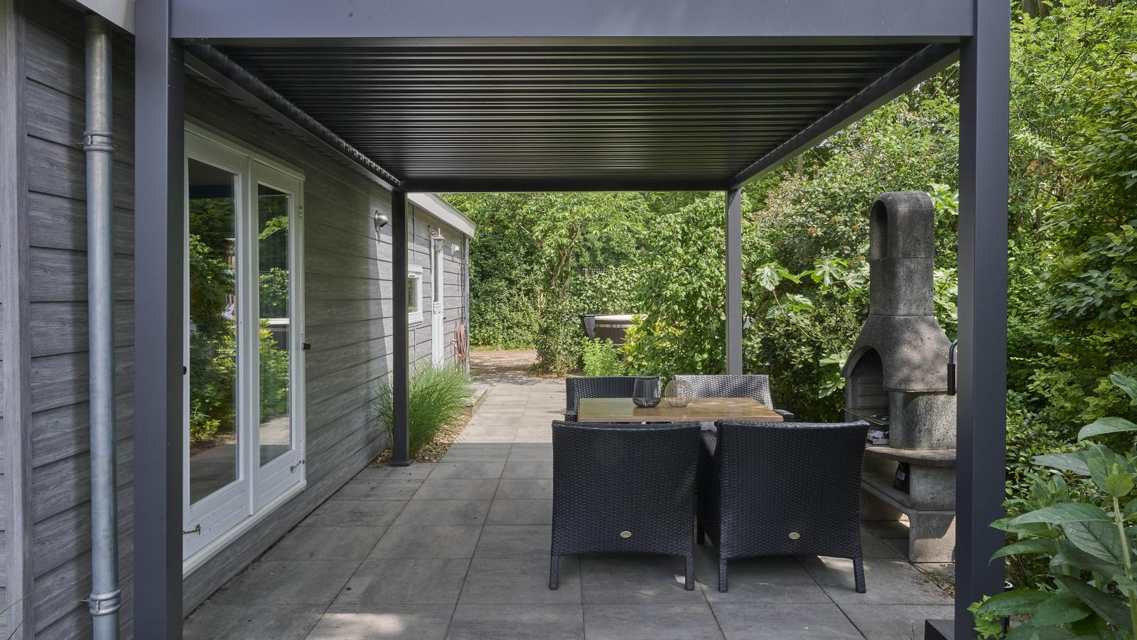 Hermelijn-Terrace balcony