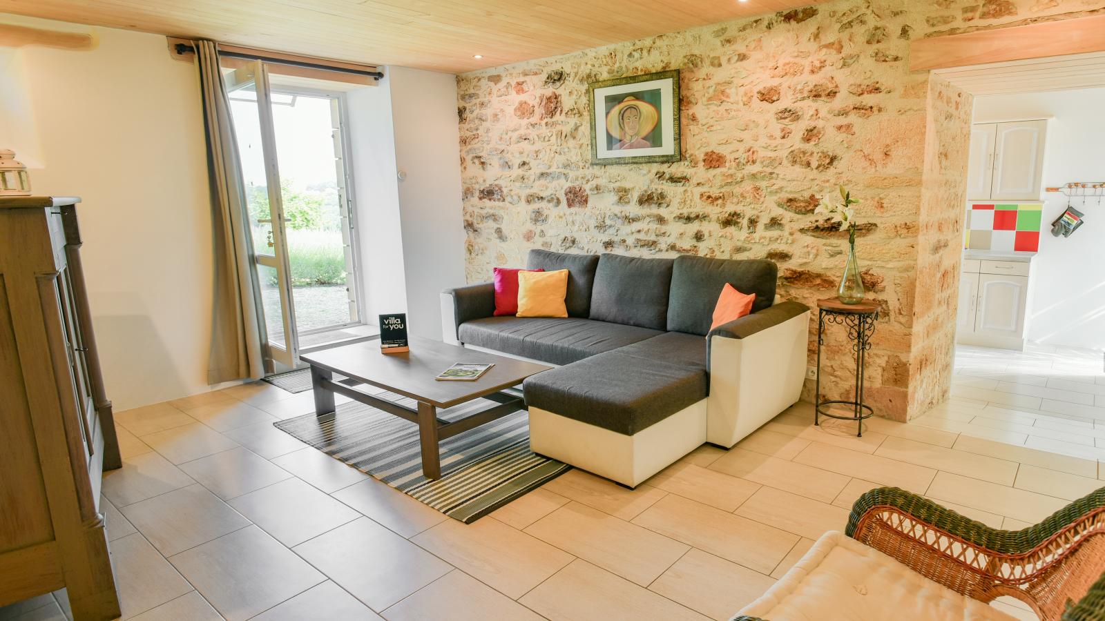 Maison des Yourtes-Living room