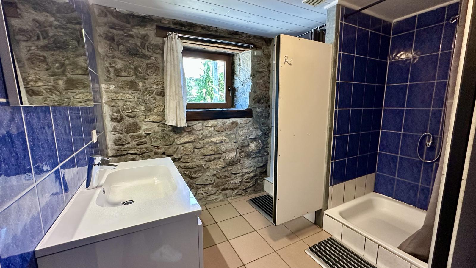 Langlire-Badezimmer