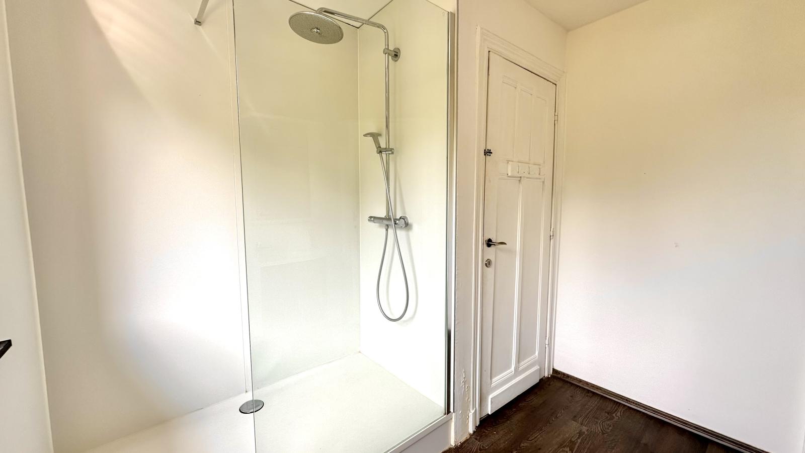 Aux Berges du Lac-Bathroom