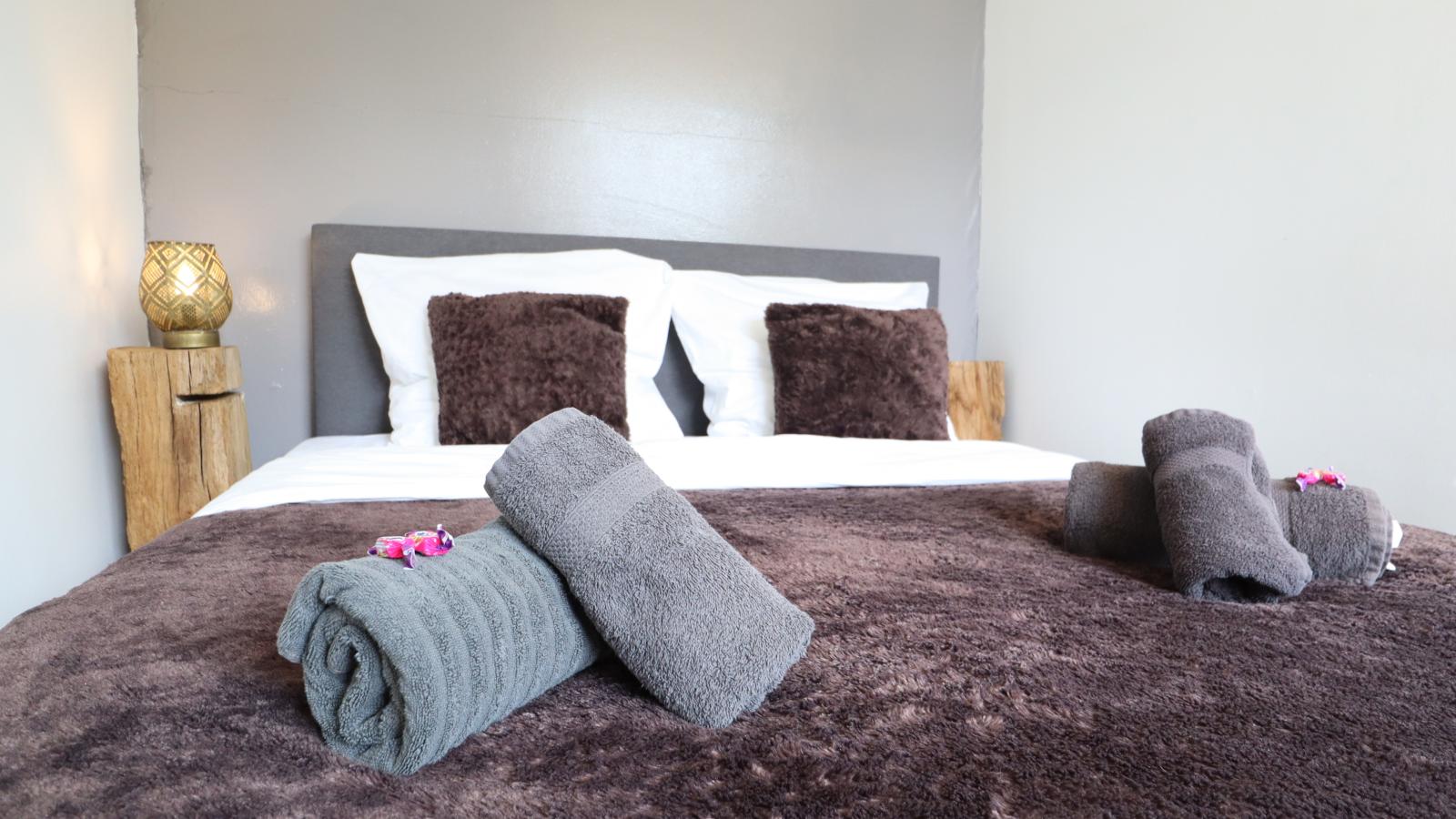 Aux Berges du Lac-Bedroom