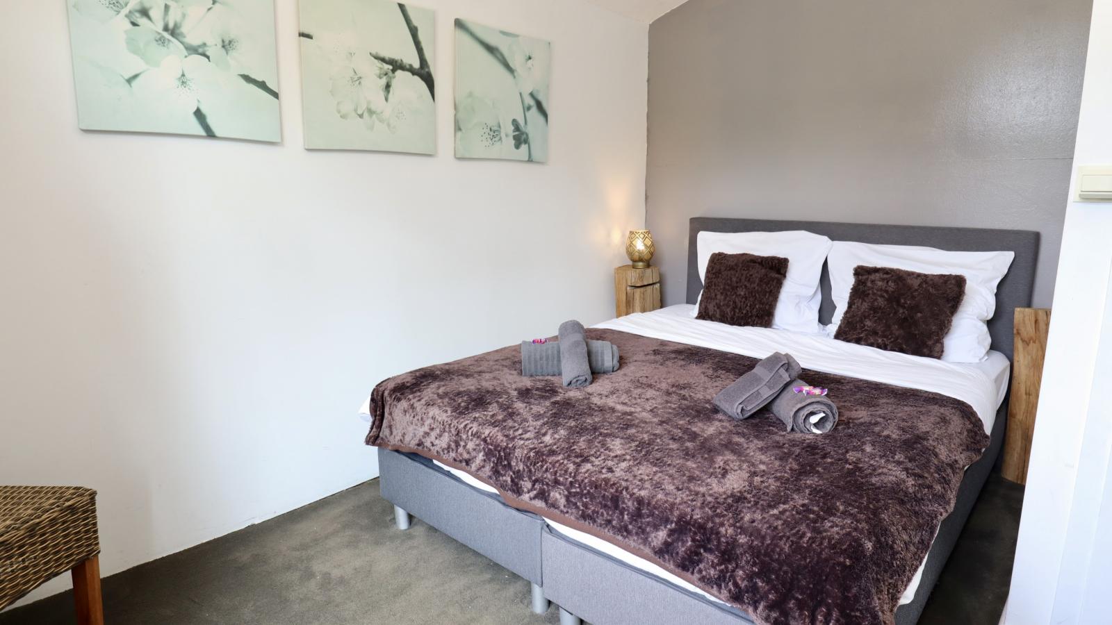Aux Berges du Lac-Bedroom