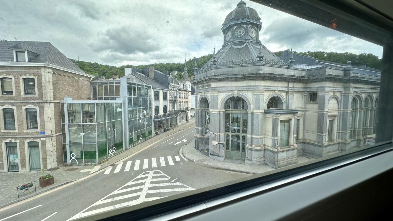 Le 140-View summer