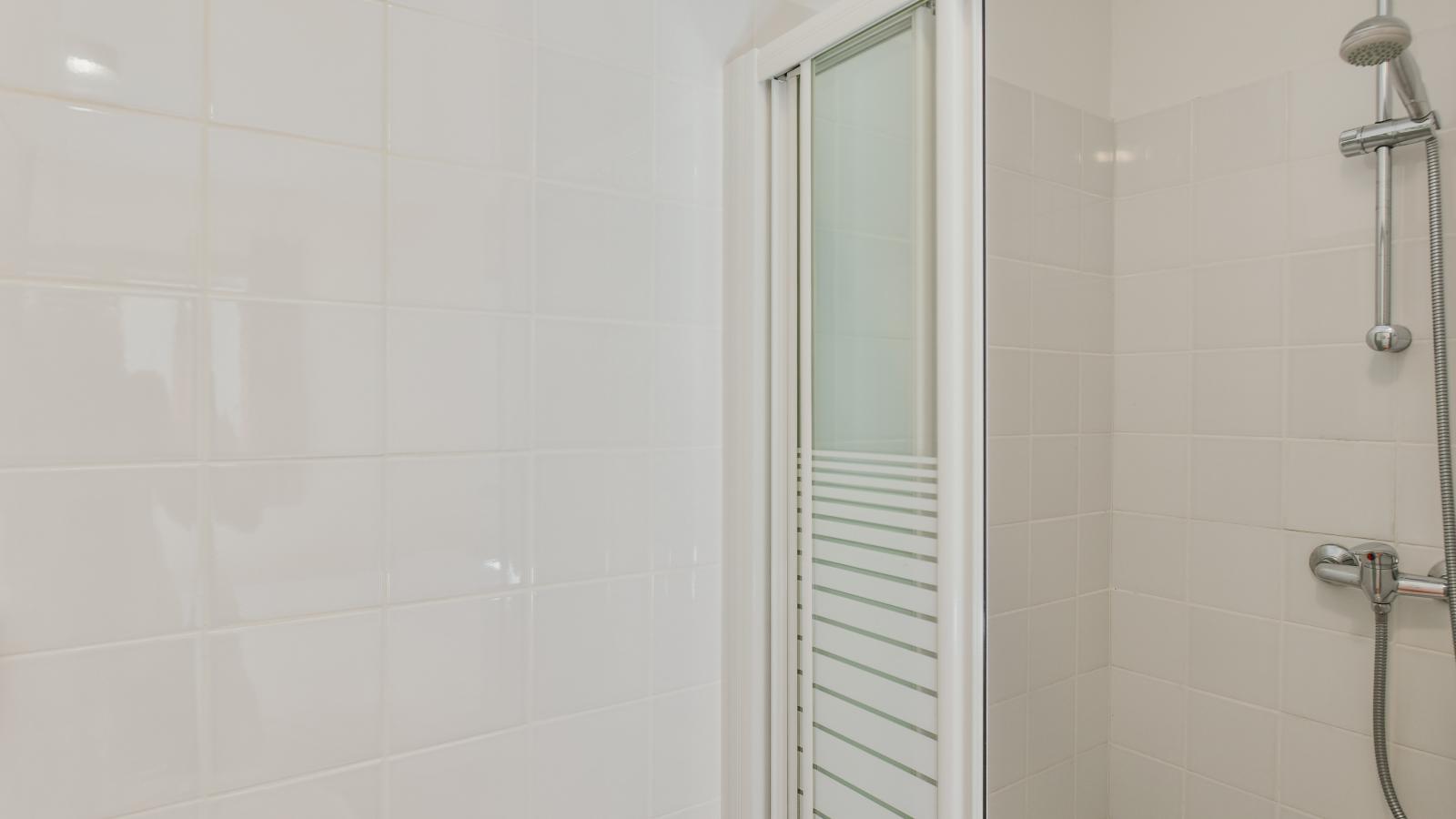 Lac Bleu Nr 38-Badkamer