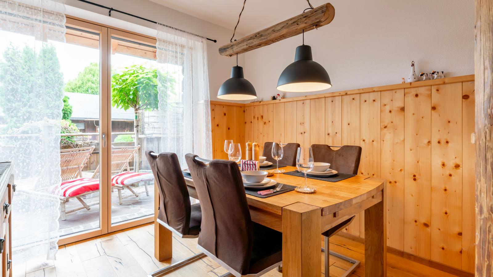 Tauernapart-Dining room