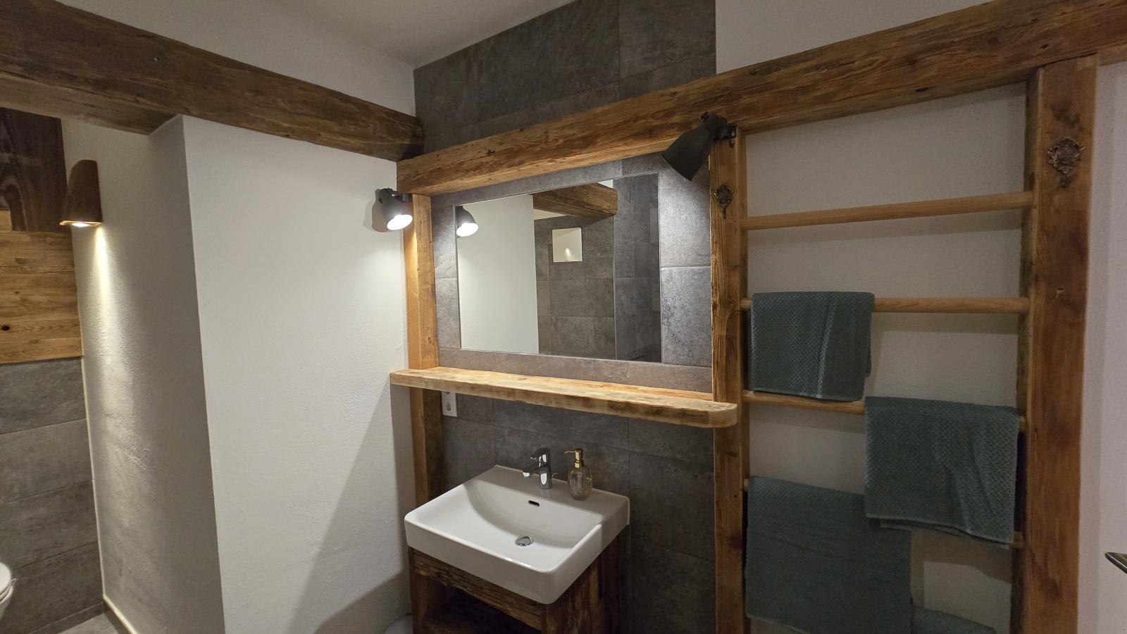 Tauernapart-Badkamer