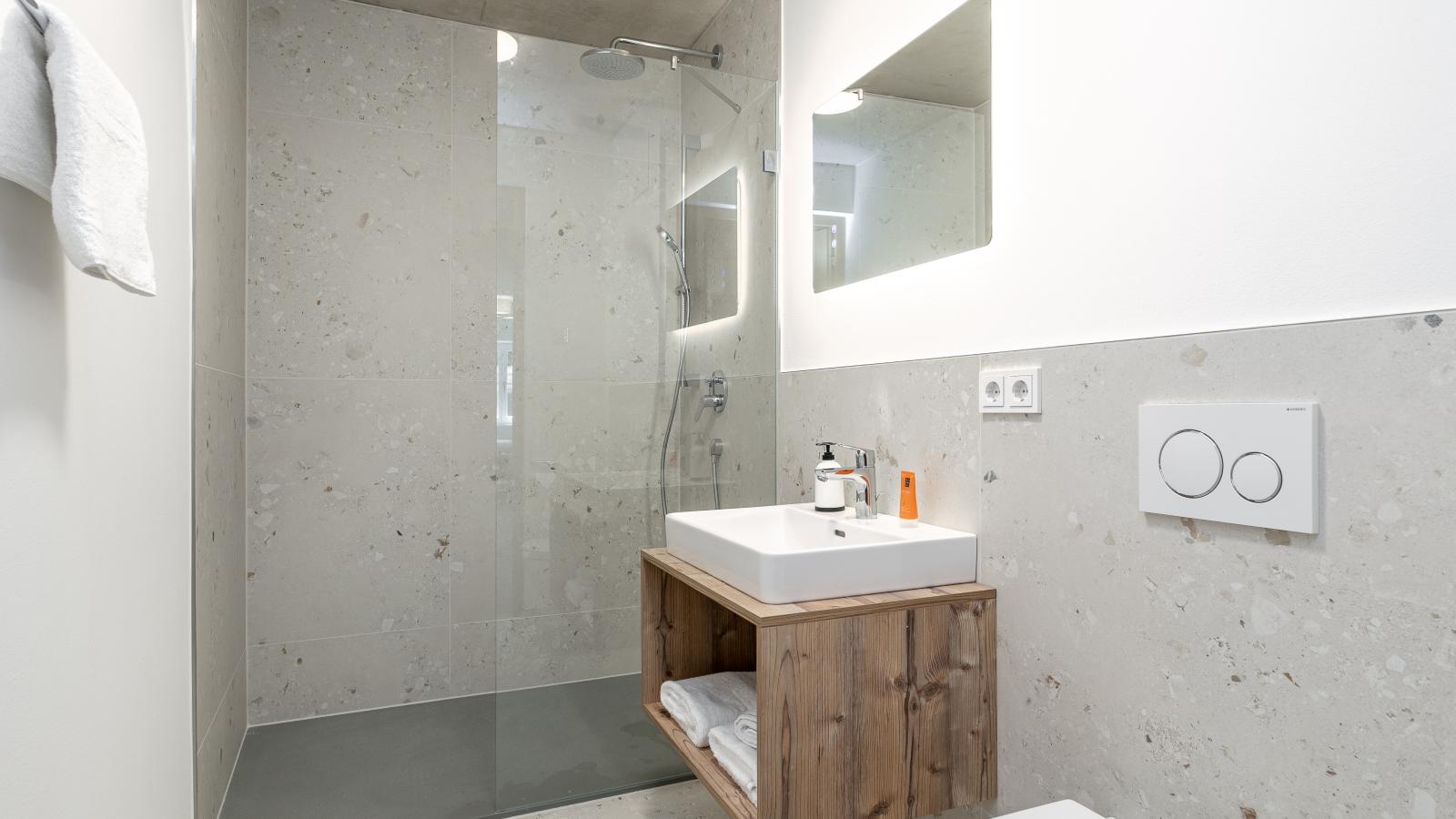 Hopfgarten Alpin Living Top 2-Badkamer