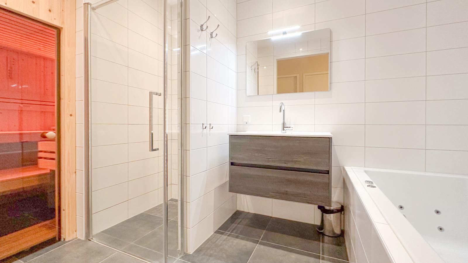 Top luxe 27G-Bathroom
