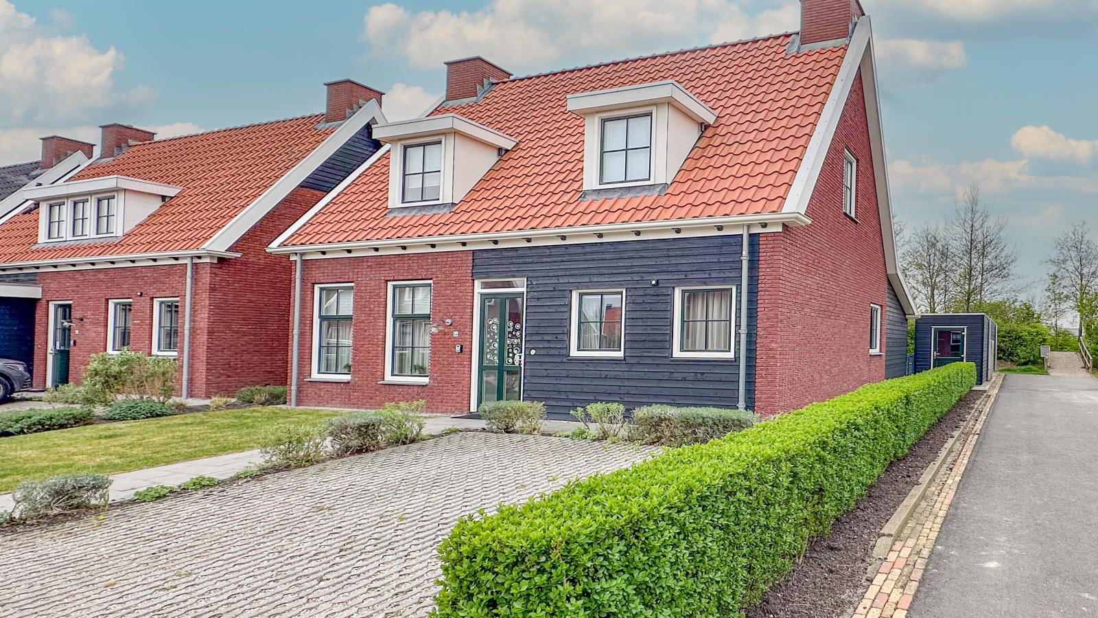 Villa superieur 64-Buitenkant zomer