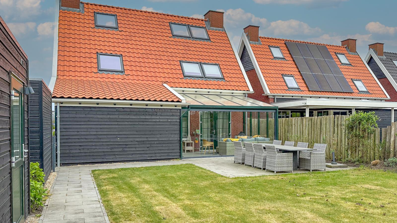 Villa superieur 64-Buitenkant zomer