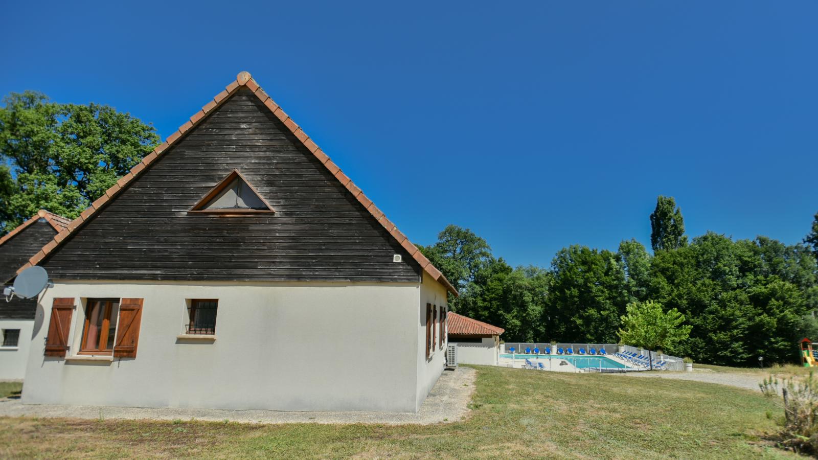 Lac Bleu nr 10 - Buitenkant zomer