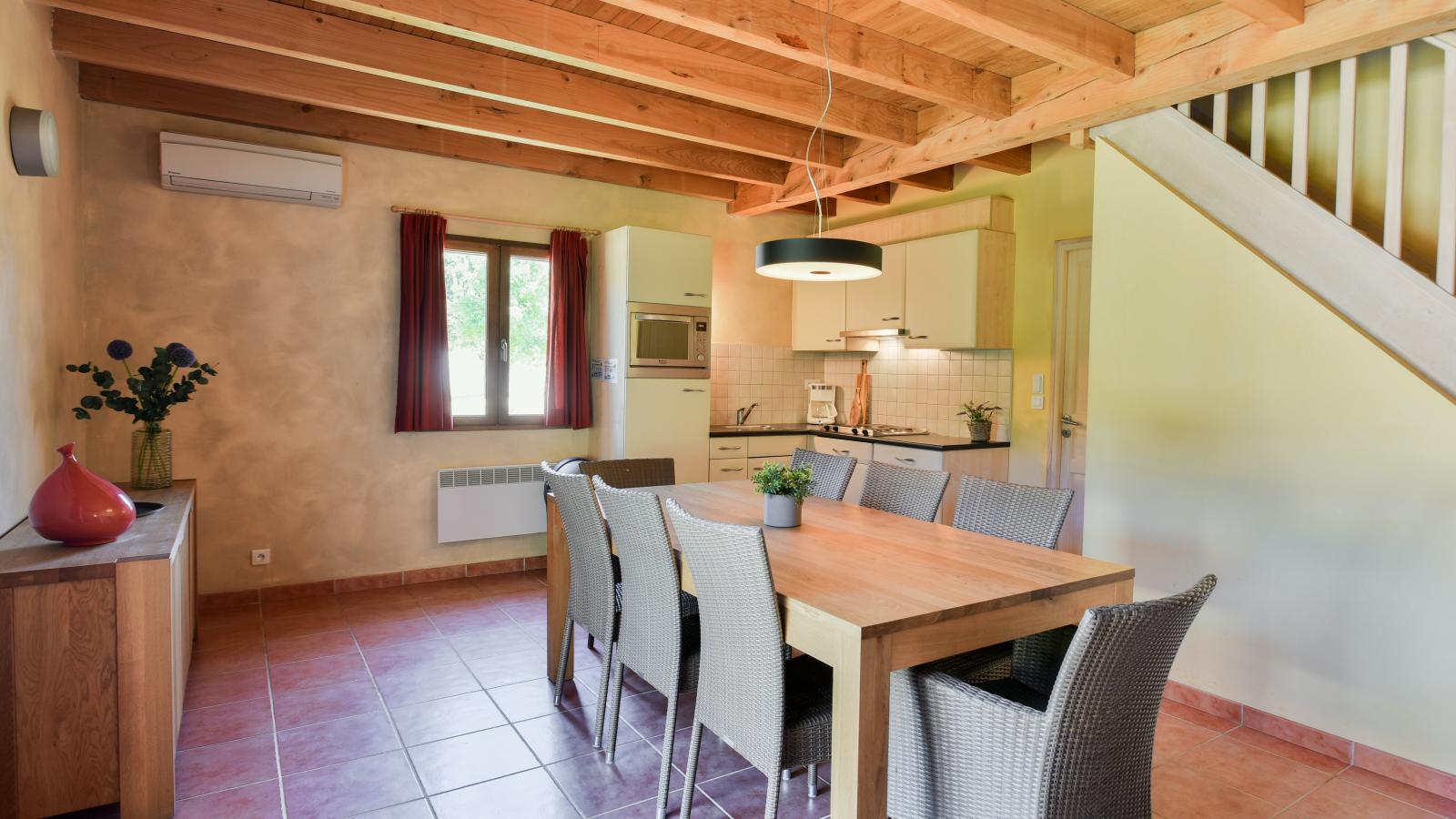 Lac Bleu nr 10 - Eetkamer