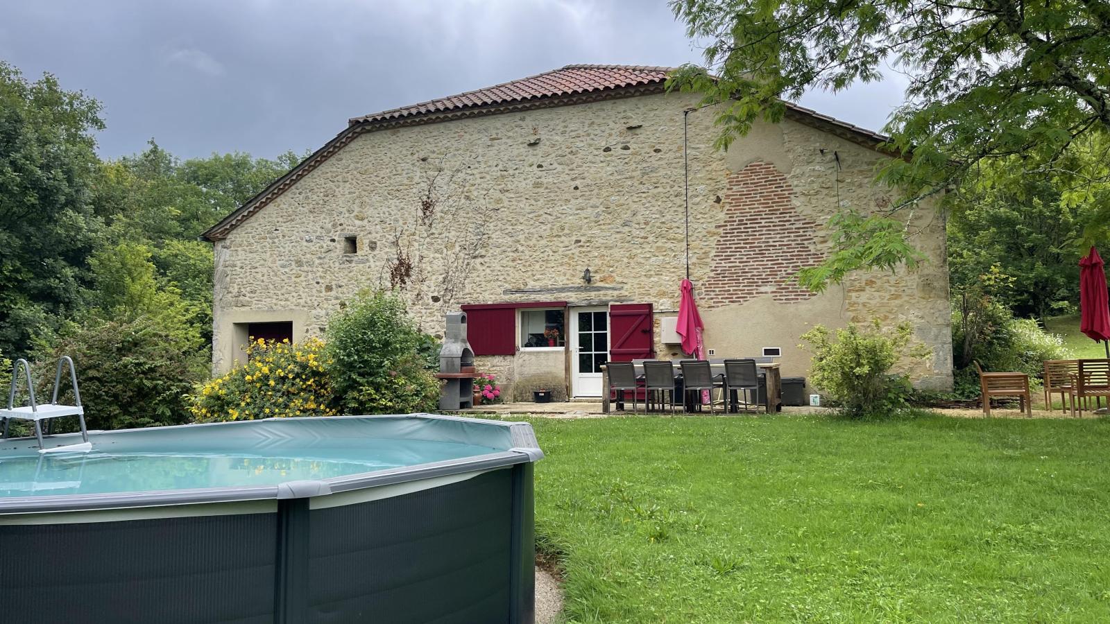 Ferme Saint Martin le Redon-Zwembad
