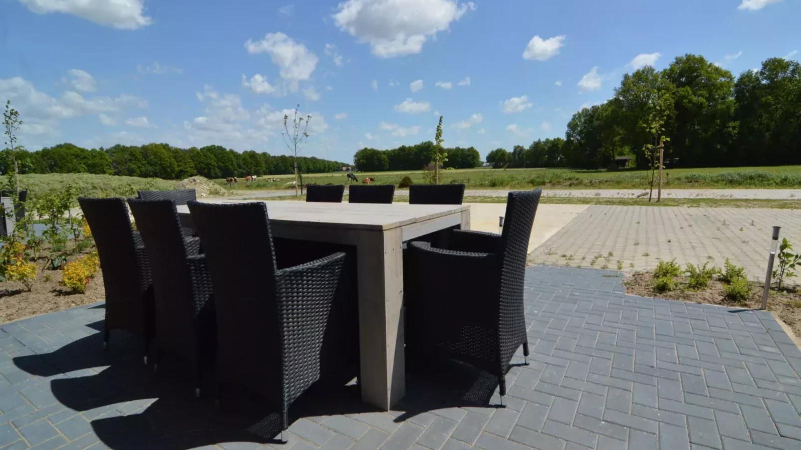 Boerderijappartement t Katreel-Buitenkant zomer