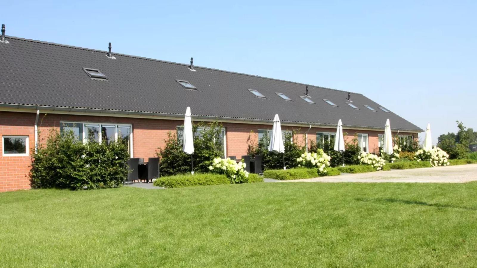Boerderijappartement t Katreel-Buitenkant zomer