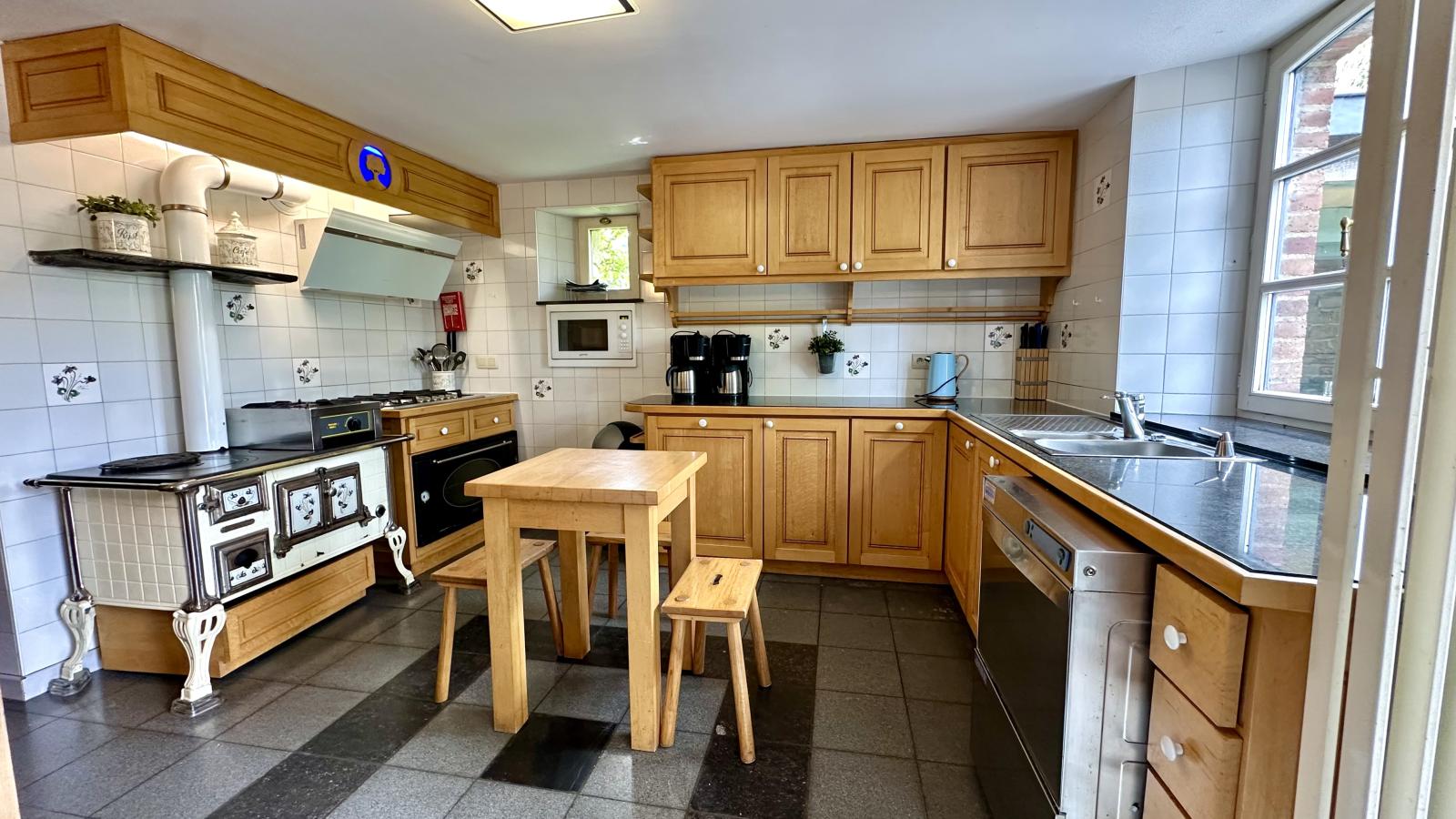 Les Ecuries du Lac-Kitchen