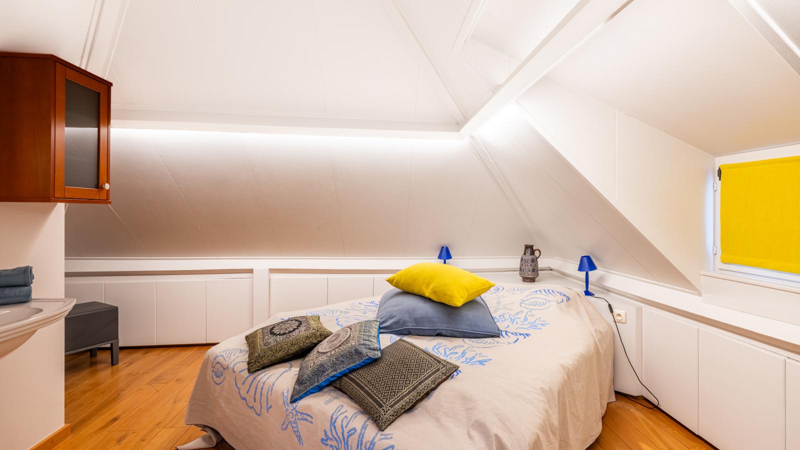 Rue de labbaye-Bedroom