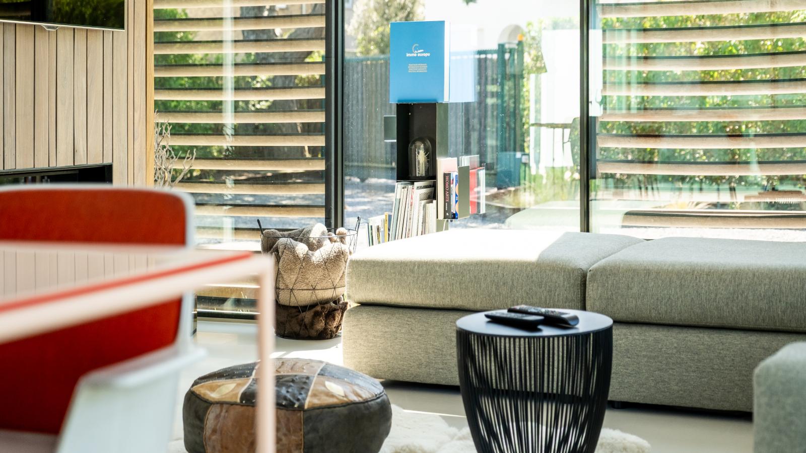 Rue de labbaye-Living room