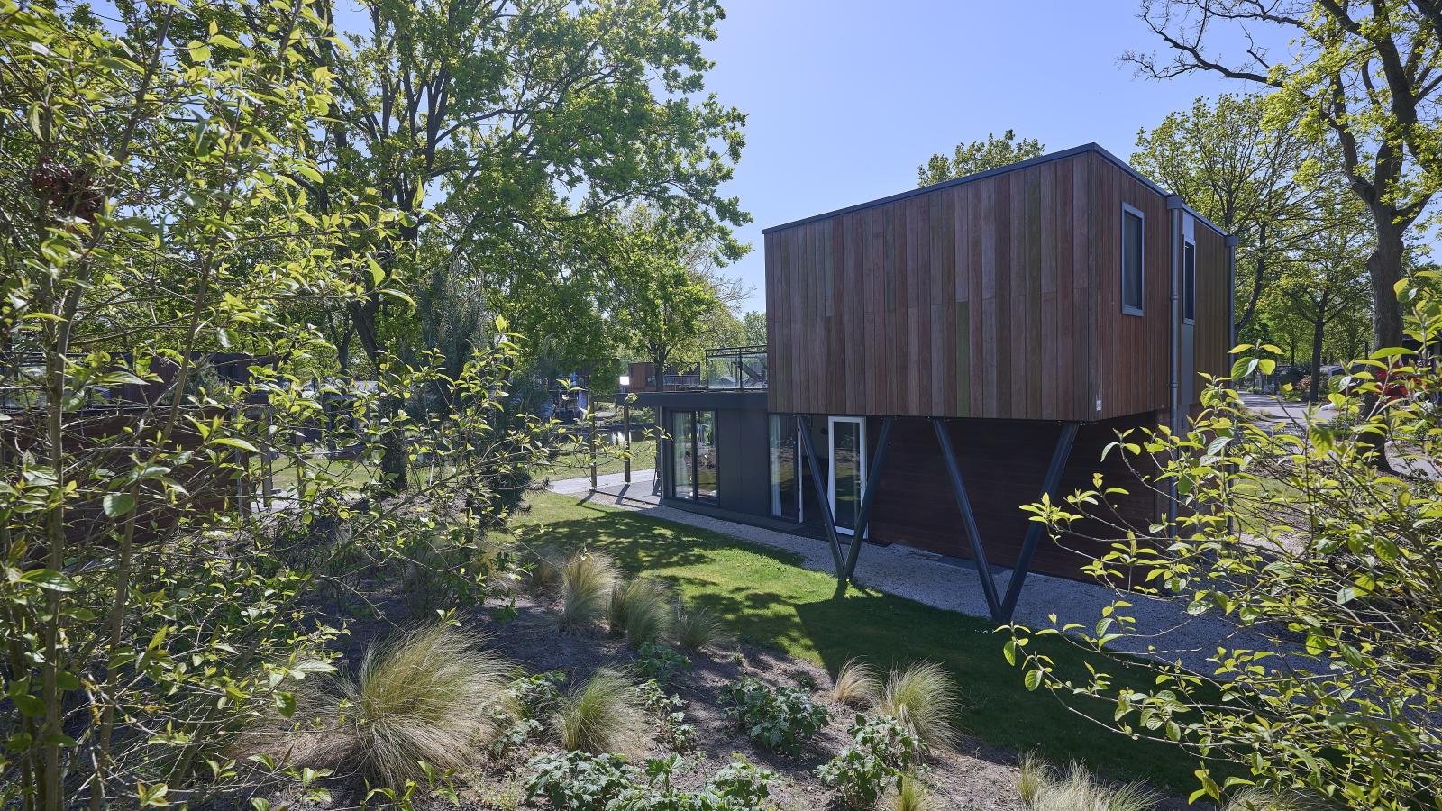 Het luxe droompaviljoen - Buitenkant zomer