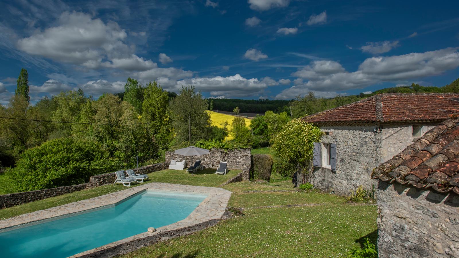 Gite Camineles - Tuinen zomer