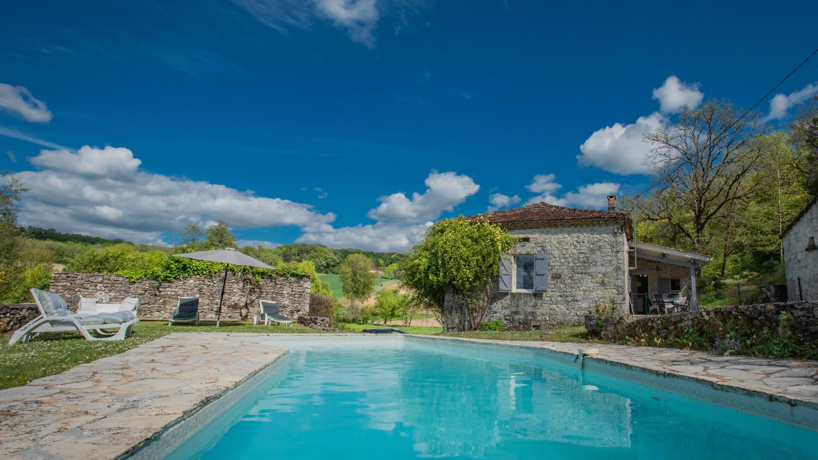 Gite Camineles - Zwembad