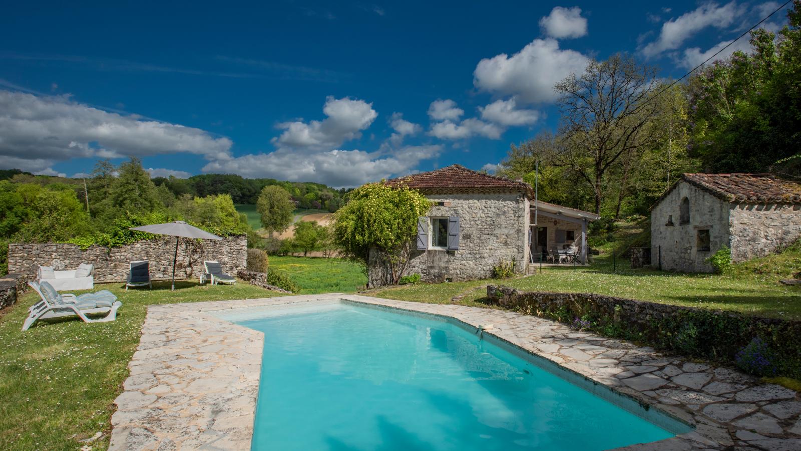 Gite Camineles - Zwembad