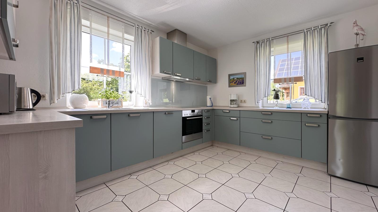 Zur Gradlhöhe-Kitchen