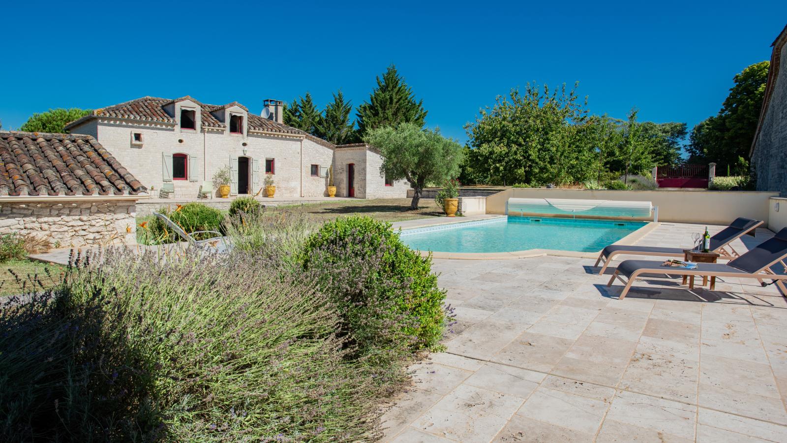 Les Artals-Exterior summer