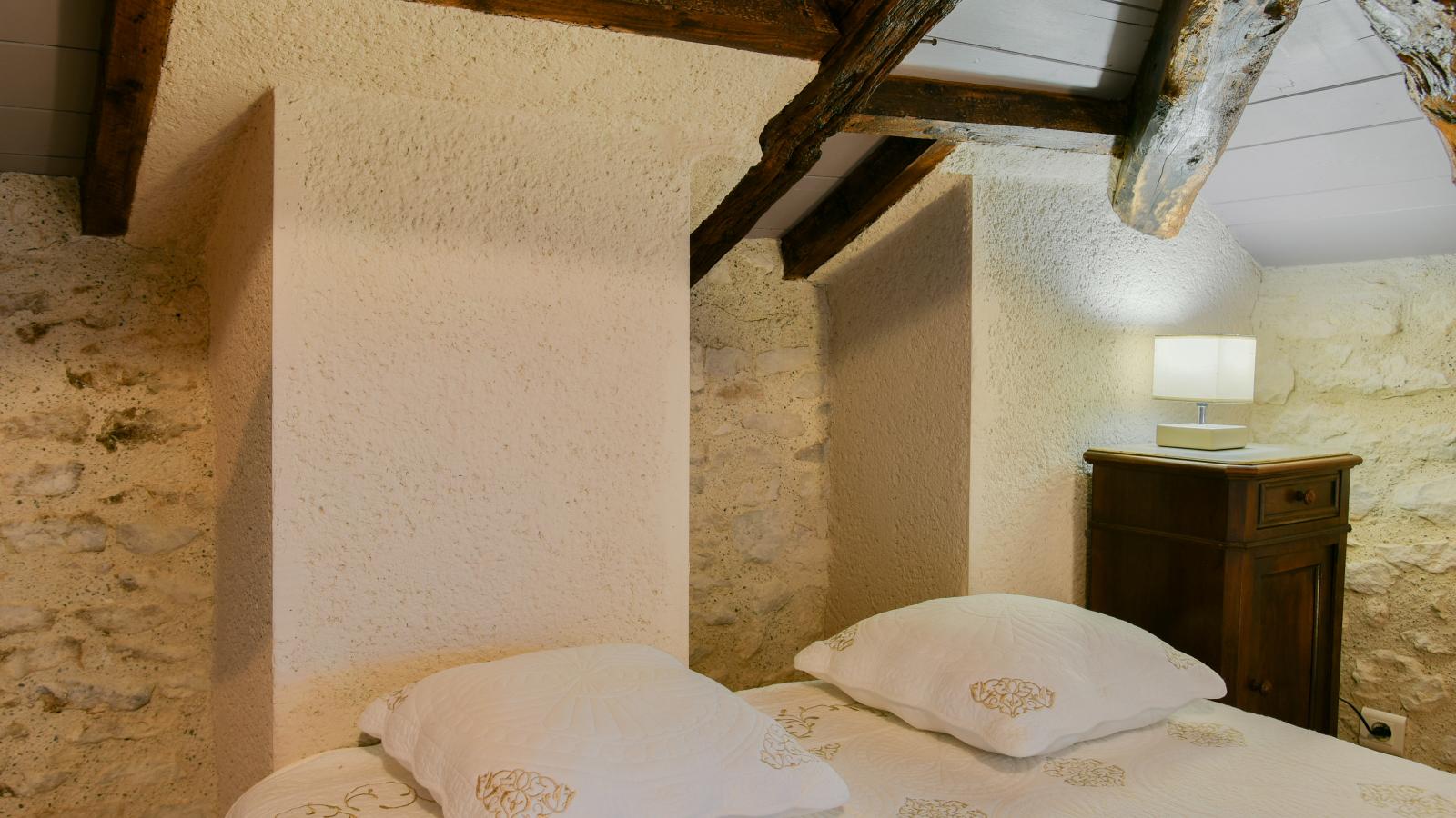 Les Artals-Bedroom